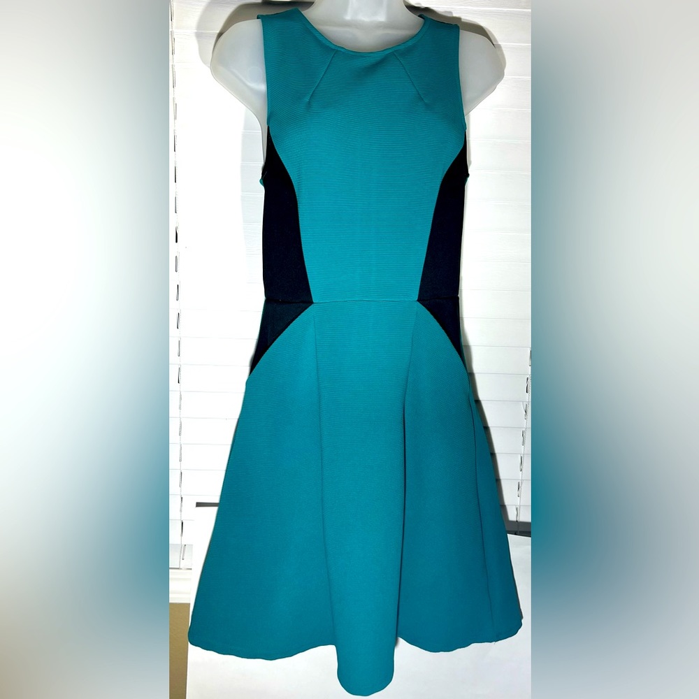 Mossimo women's dress Size s Teal and Black